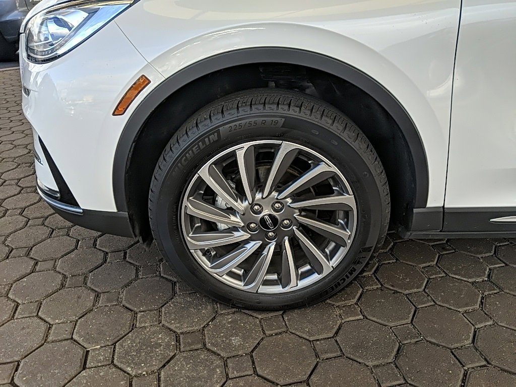 Used 2024 Lincoln Corsair Reserve w/ Equipment Group 201A image 9