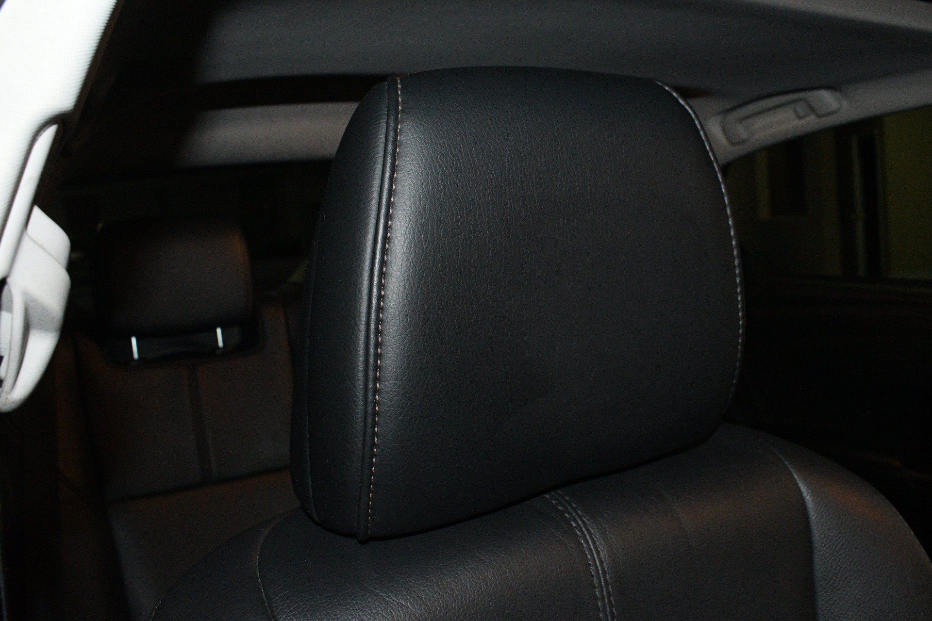 Used 2015 Toyota Avalon XLE Touring FWD image 10
