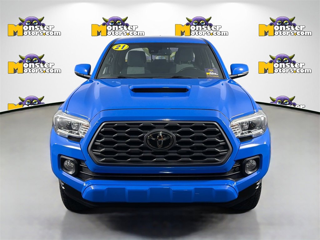 Used 2021 Toyota Tacoma TRD Sport image 2