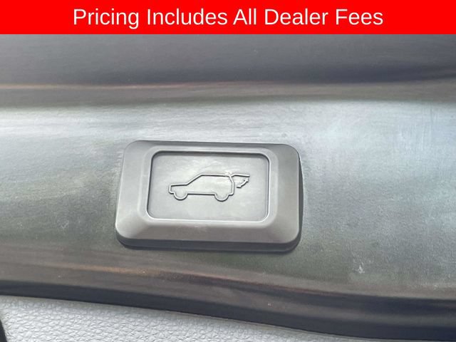 Used 2023 Toyota RAV4 XLE Premium AWD/4WD image 14