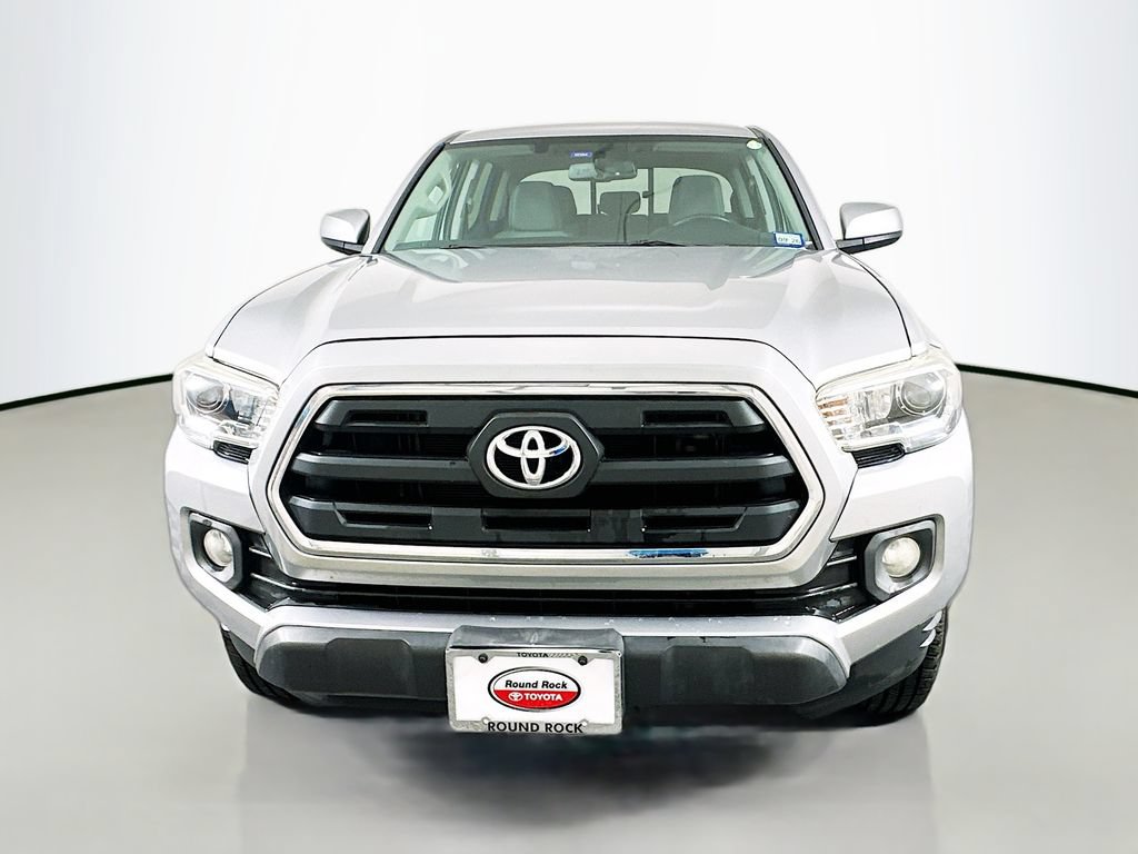Used 2017 Toyota Tacoma SR5 w/ Tow Package RWD image 2