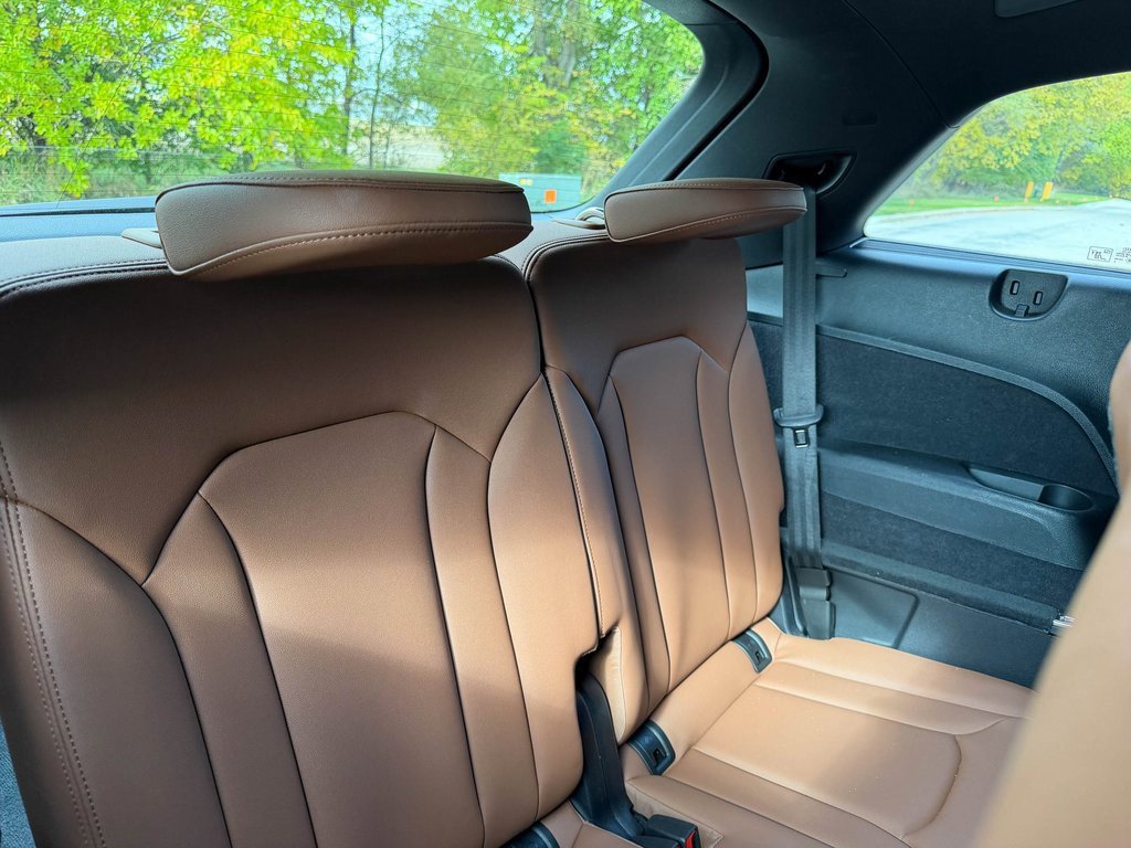 Used 2025 Audi Q7 3.0T Premium Plus image 23