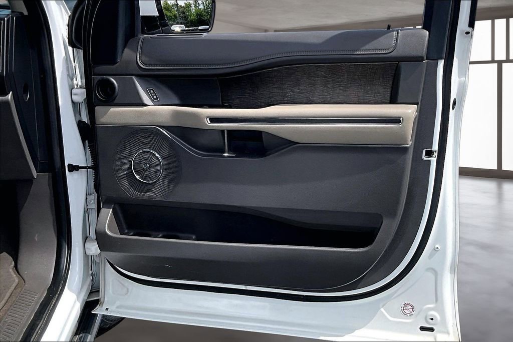 Used 2020 Ford Expedition Max Limited w/ Equipment Group 301A RWD image 24