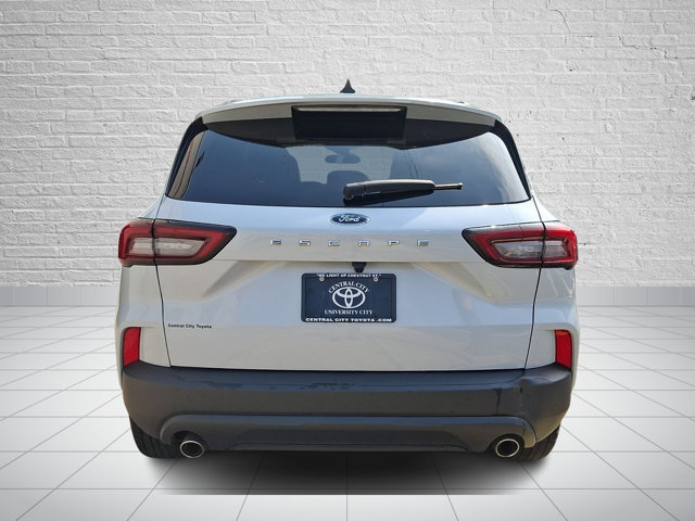 Used 2025 Ford Escape ST-Line FWD image 5