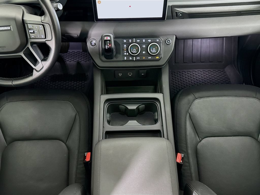 Used 2023 Land Rover Defender 110 X-Dynamic SE AWD/4WD image 17