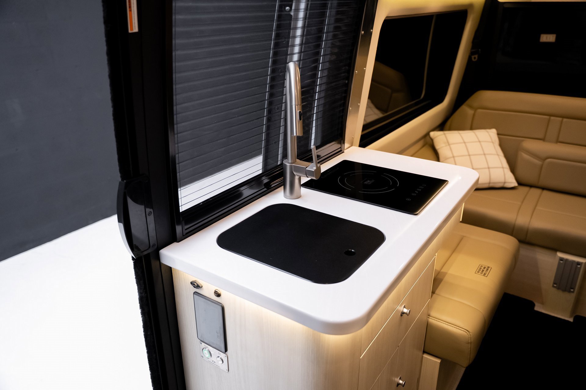 Used 2022 Mercedes-Benz Sprinter 144 Cargo image 71