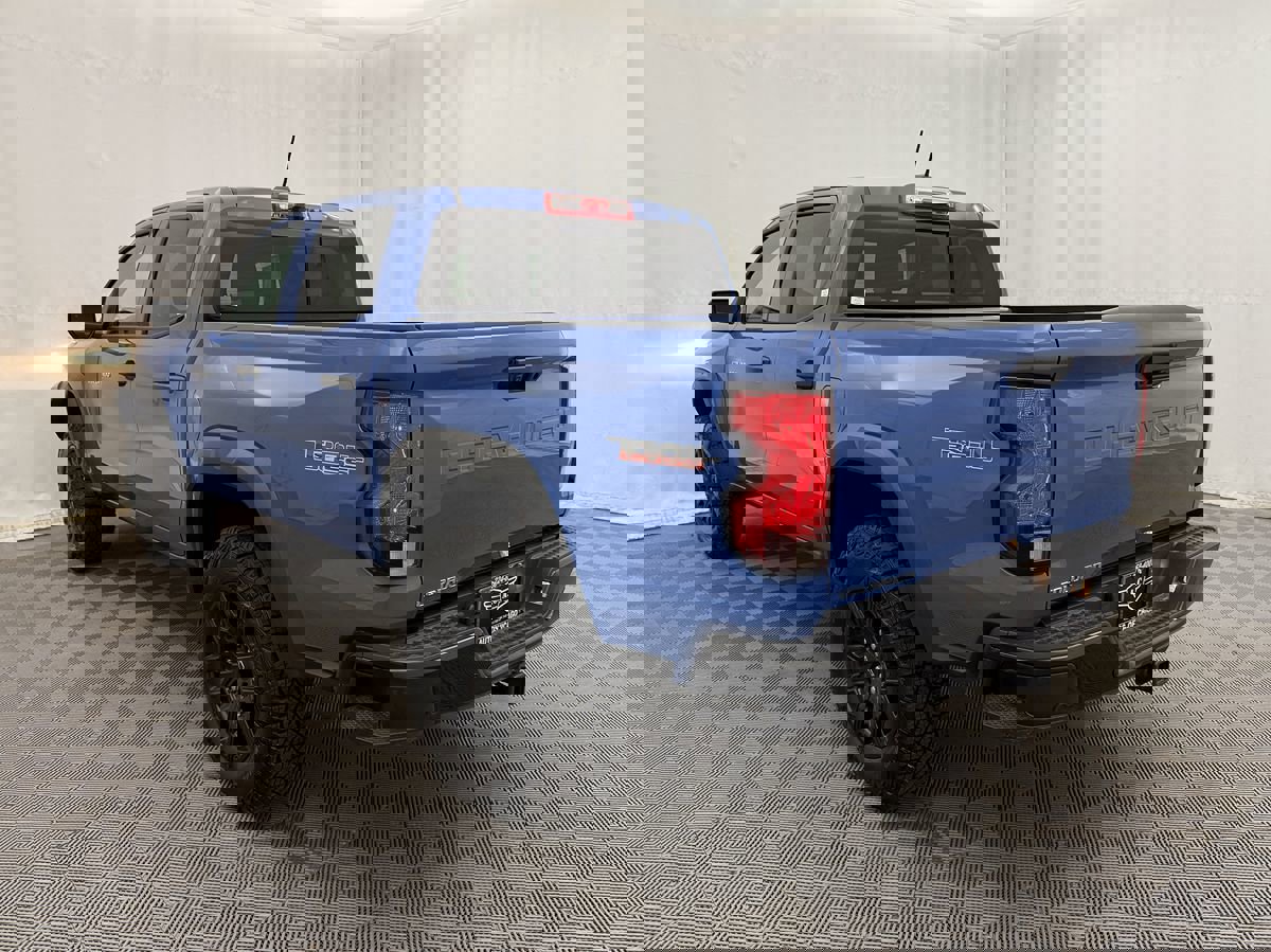 Used 2026 Chevrolet Colorado Trail Boss image 7