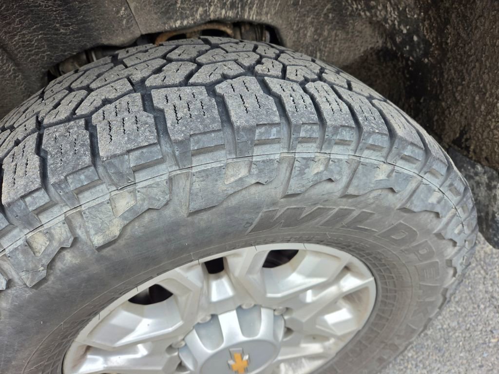 Used 2024 Chevrolet Silverado 2500 LT w/ Convenience Package image 14