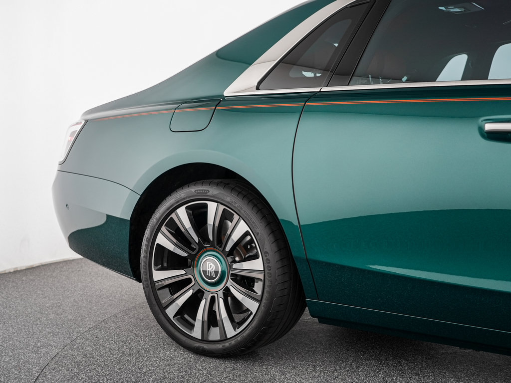 Certified 2025 Rolls-Royce Ghost AWD/4WD image 41