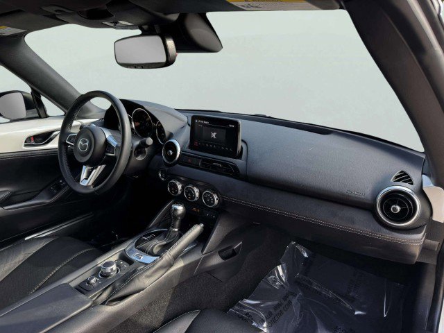 Used 2021 MAZDA MX-5 Miata RF Grand Touring image 36