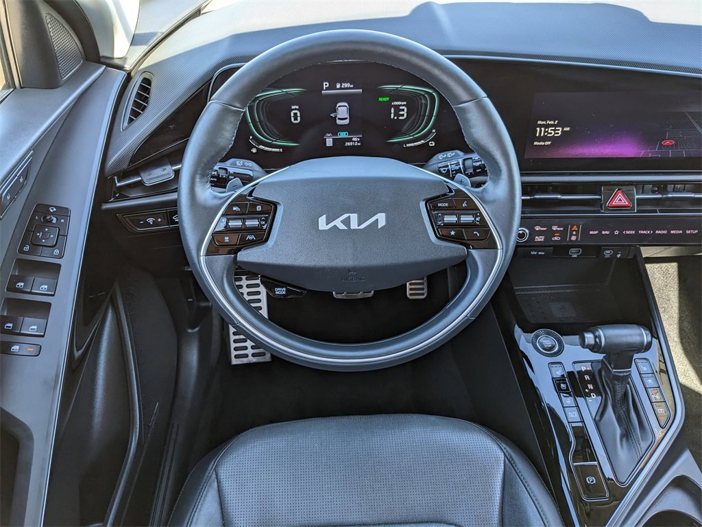 Certified 2023 Kia Niro SX Touring image 17