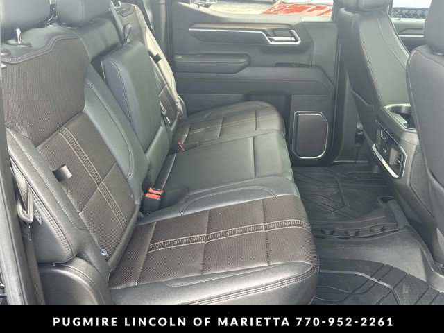 Used 2025 Chevrolet Silverado 1500 High Country AWD/4WD image 15