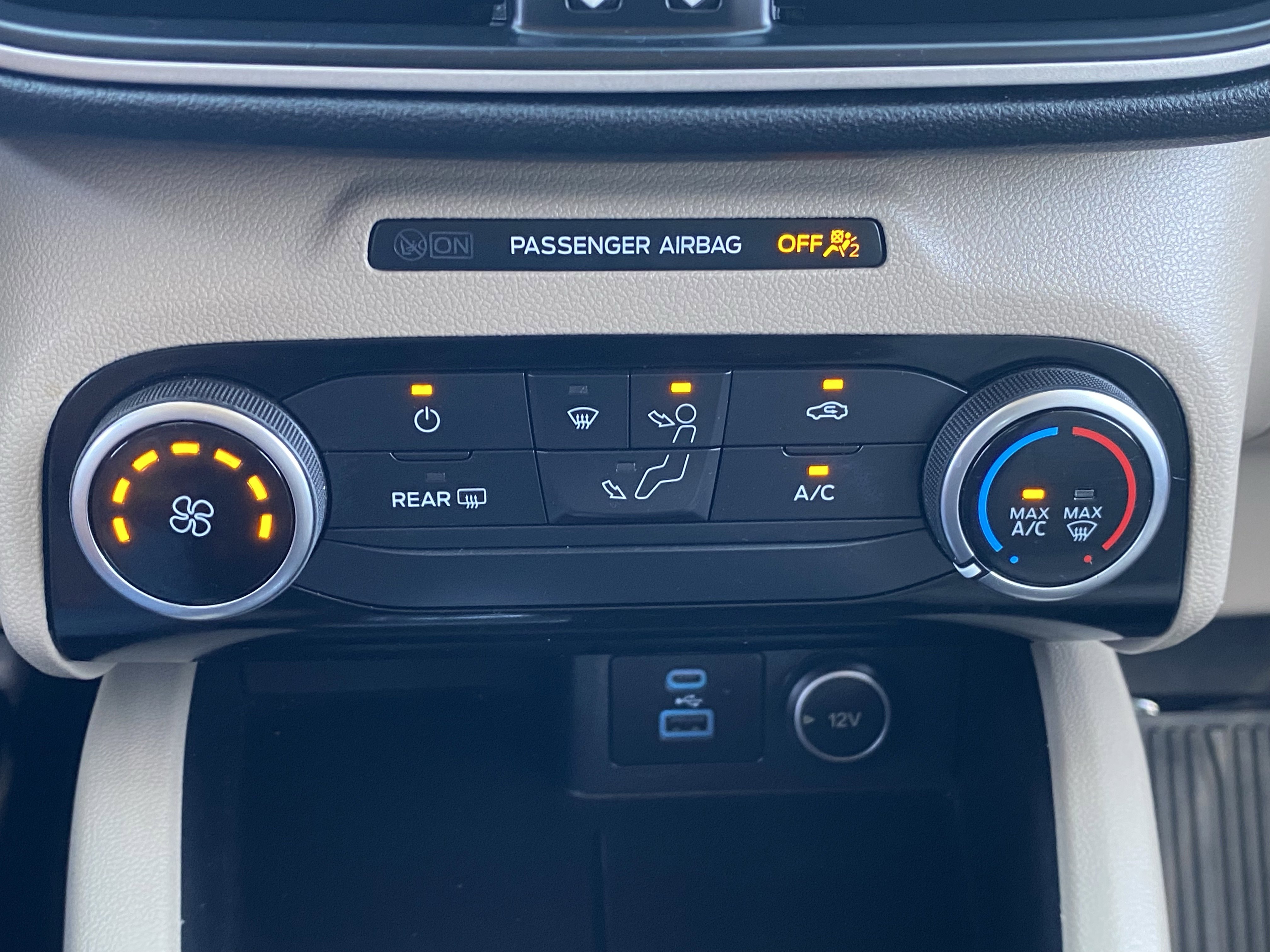 Used 2021 Ford Escape SE FWD image 25
