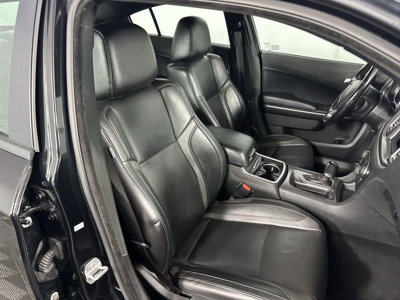 Used 2021 Dodge Charger SXT w/ Leather Interior Group RWD image 7