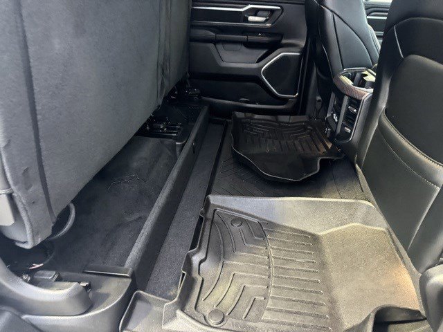 Used 2025 RAM 1500 Laramie w/ Sport Appearance Package image 35