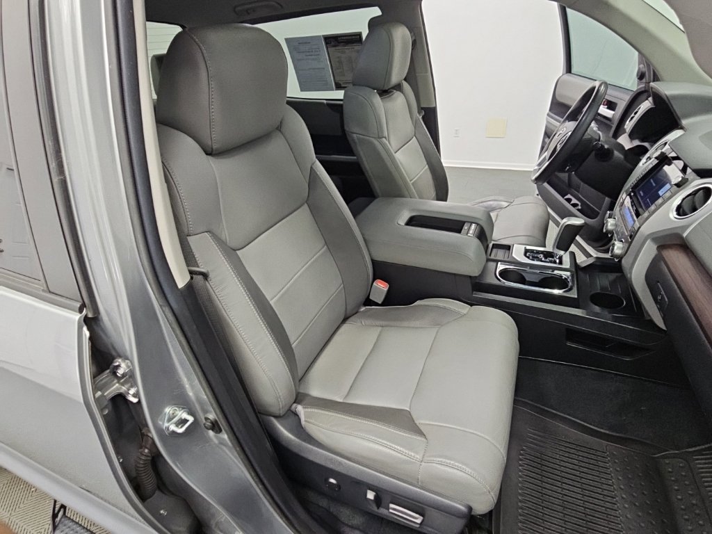 Used 2021 Toyota Tundra Limited w/ Limited Premium Package AWD/4WD image 43