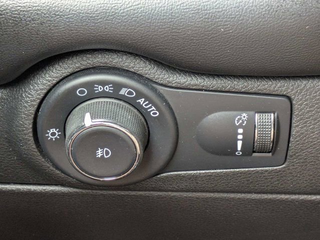 Used 2022 Dodge Durango GT RWD image 26