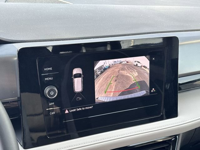 Used 2025 Volkswagen Taos S image 18