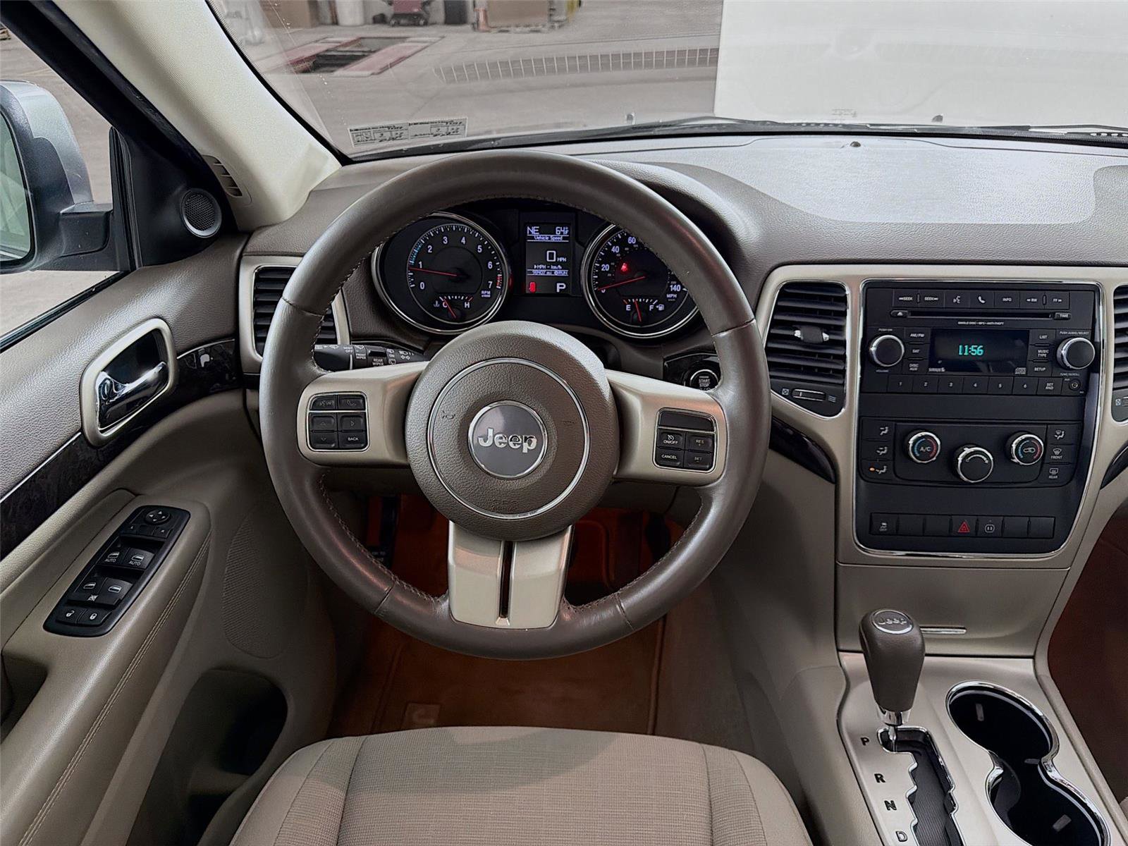 Used 2012 Jeep Grand Cherokee Laredo w/ Laredo E Group image 20