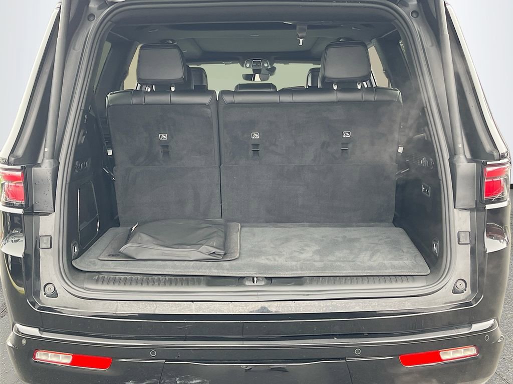 Certified 2024 Jeep Wagoneer Series II image 29