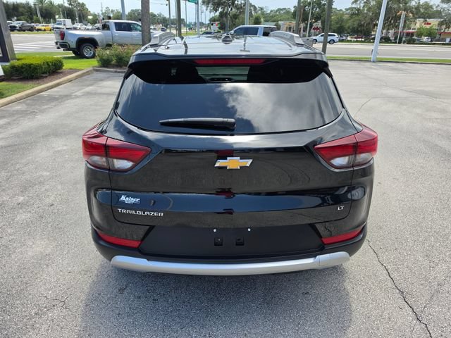 Used 2023 Chevrolet TrailBlazer LT FWD image 4