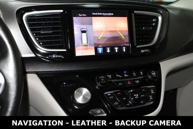Used 2020 Chrysler Pacifica Touring-L Plus w/ Tire & Wheel Group image 21
