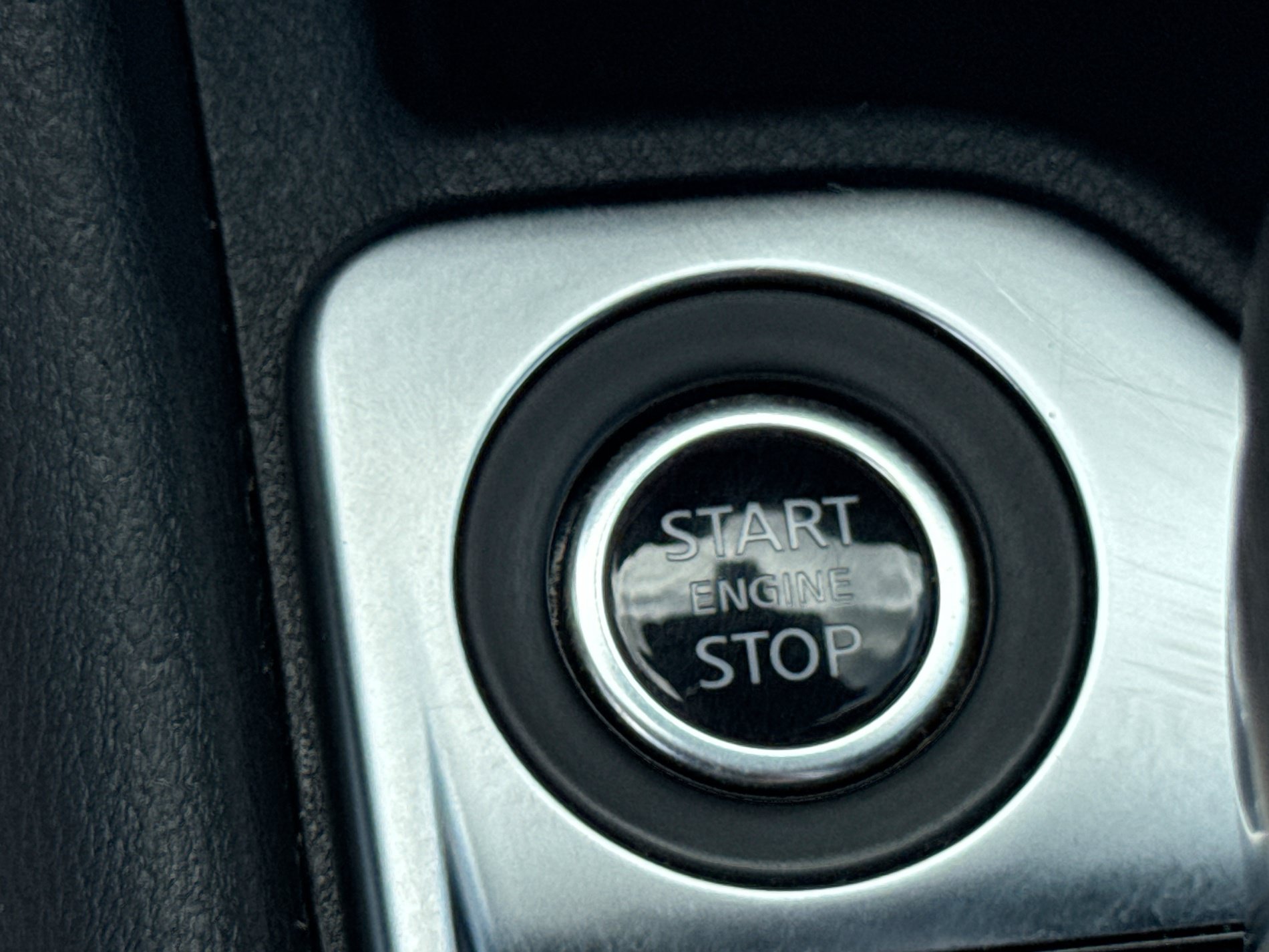 Used 2024 Nissan Sentra SV FWD image 27