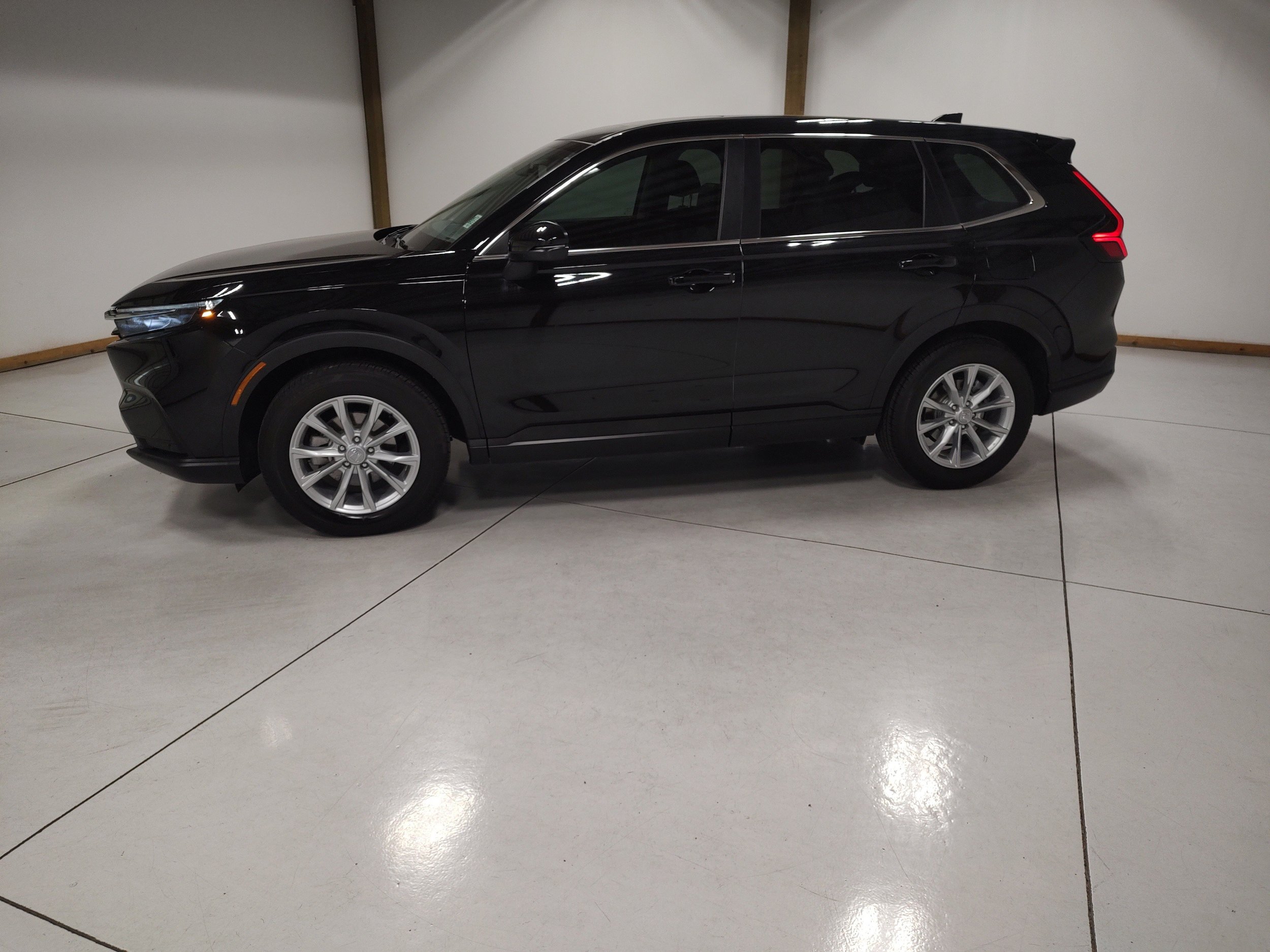 Used 2025 Honda CR-V EX-L image 4