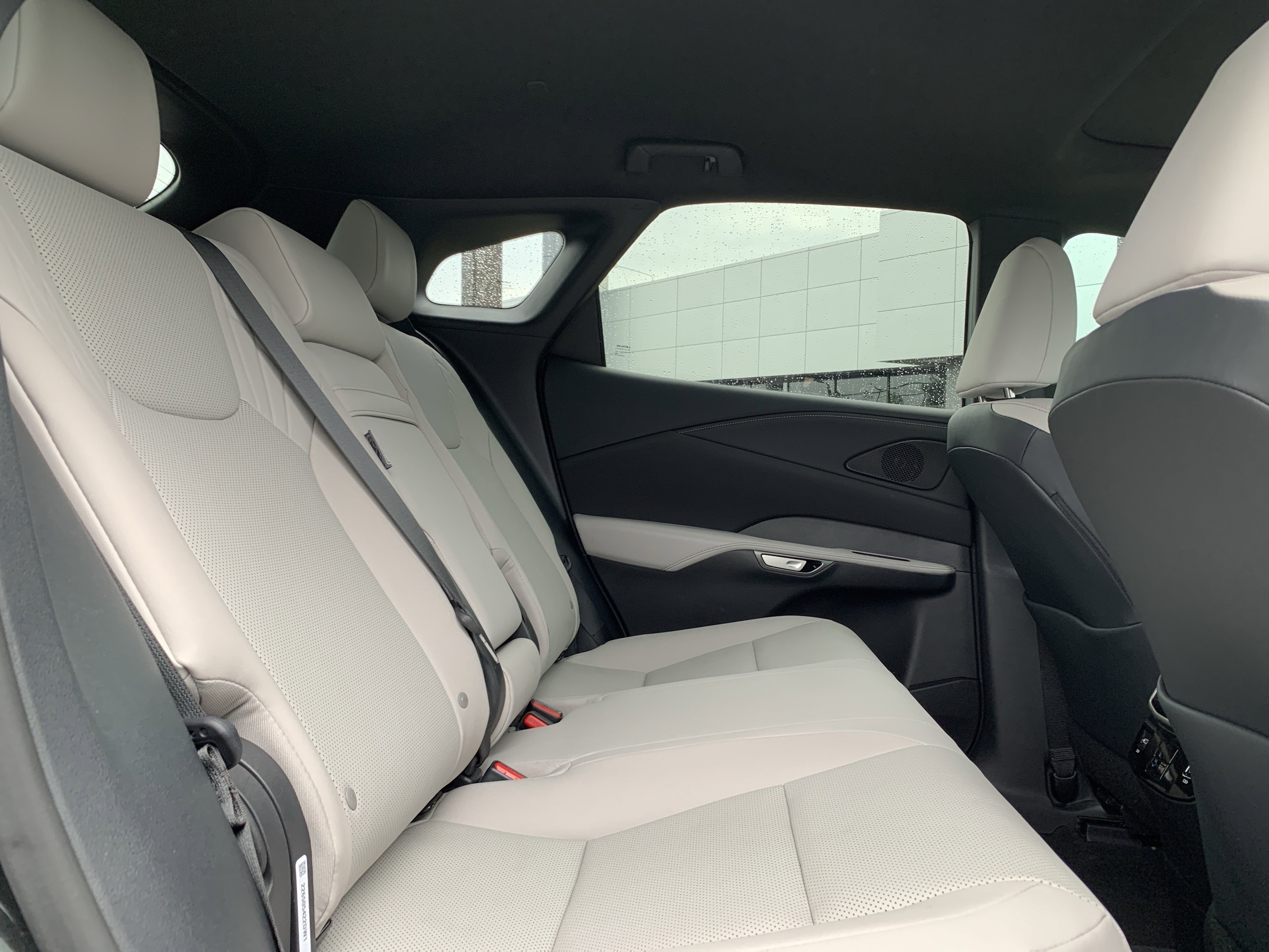 Used 2025 Lexus RX 350 F Sport w/ Convenience Package AWD/4WD image 33