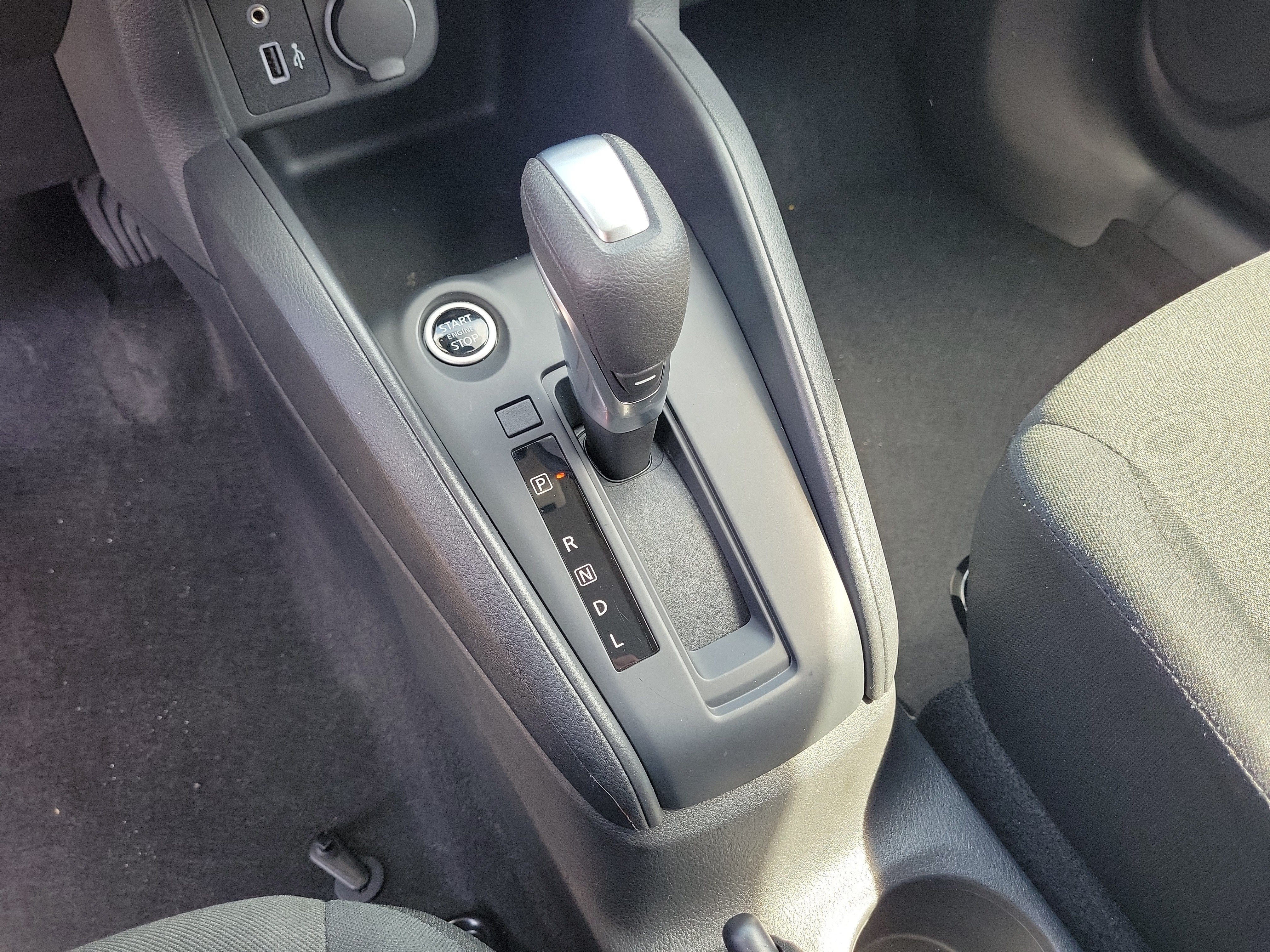 Certified 2025 Nissan Kicks Play S FWD image 21
