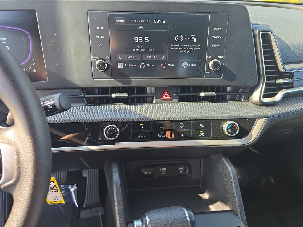 Used 2025 Kia Sportage LX FWD image 16