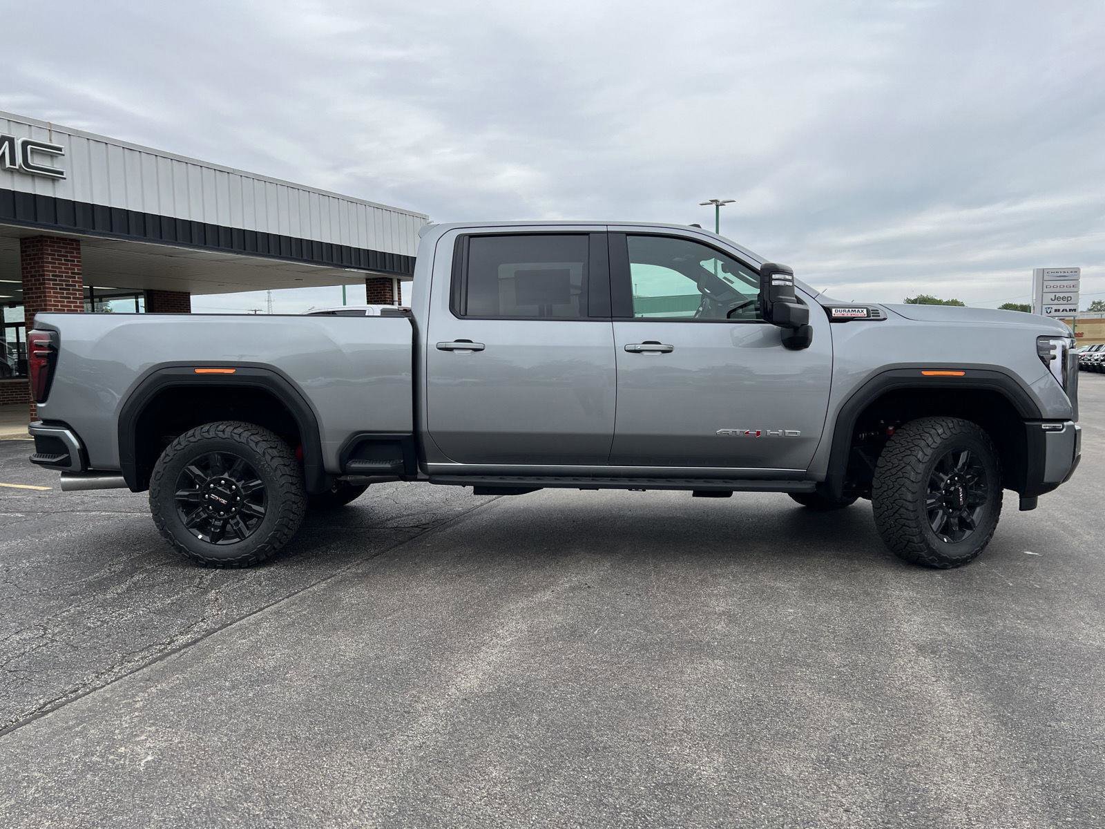 New 2025 GMC Sierra 2500 AT4 w/ AT4 Premium Plus Package image 6