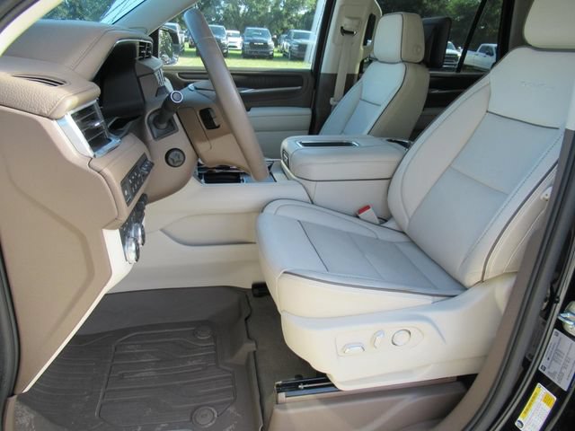 Used 2024 GMC Yukon Denali w/ Denali Reserve Package AWD/4WD image 22