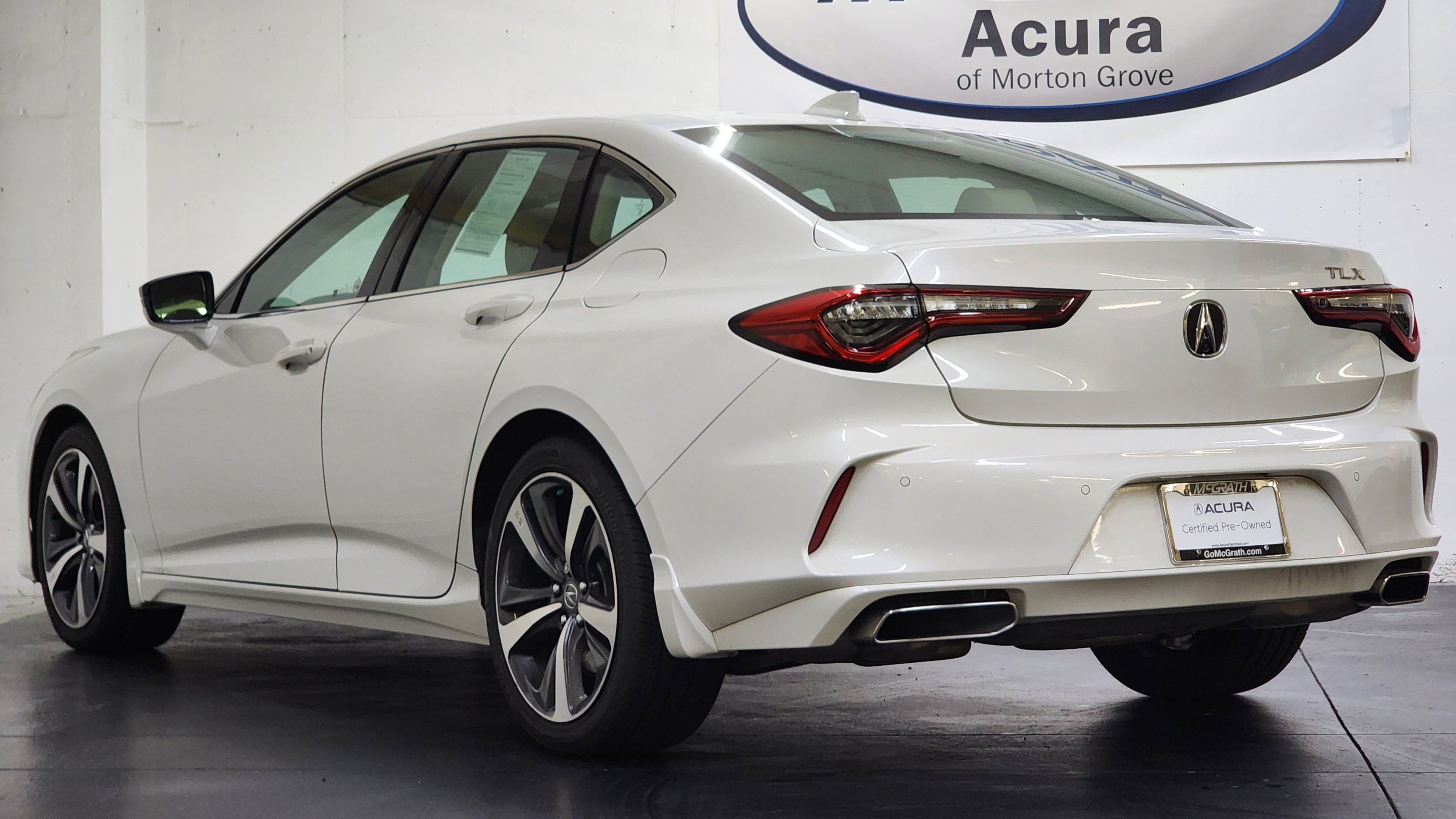Certified 2025 Acura TLX w/ Technology Package FWD image 9
