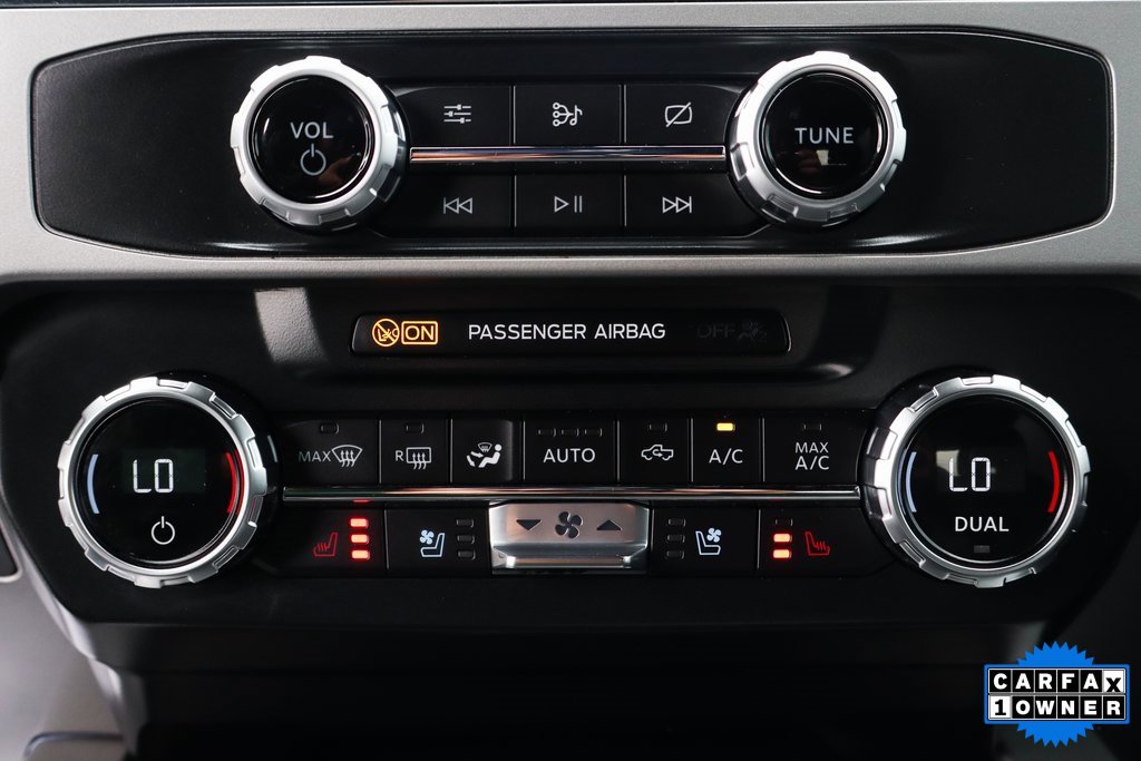 Used 2022 Ford F350 Lariat w/ Black Appearance Package image 33