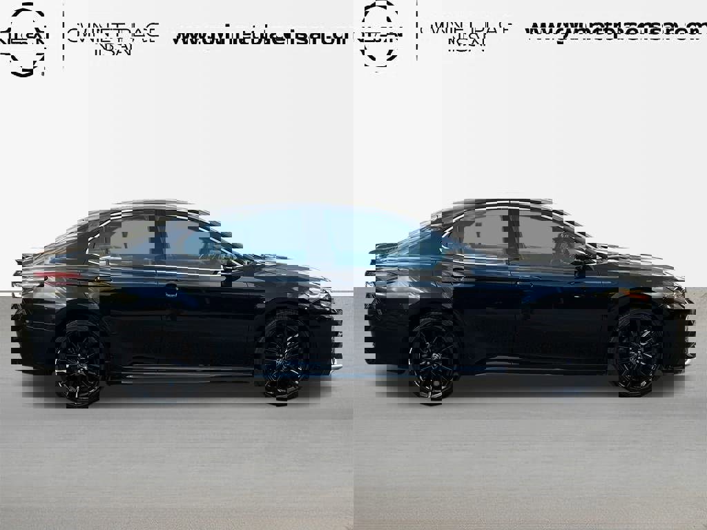 Used 2023 Toyota Camry XSE image 4