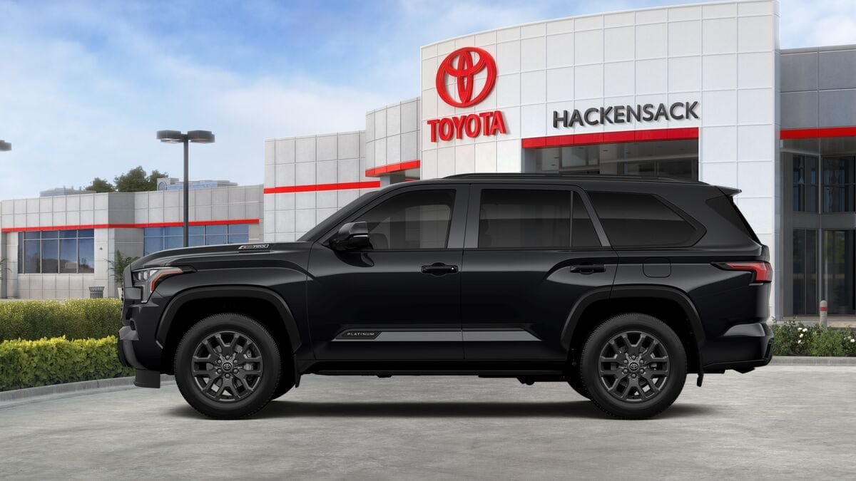 New 2026 Toyota Sequoia Platinum AWD/4WD image 4