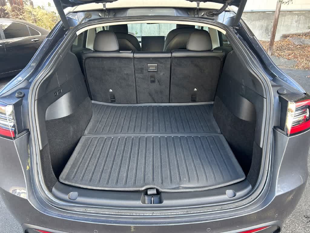 Used 2022 Tesla Model Y Long Range AWD/4WD image 20
