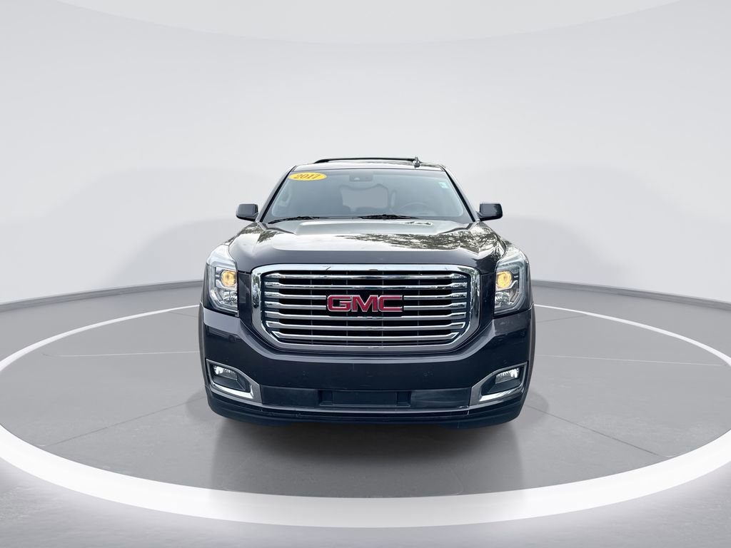 Used 2017 GMC Yukon SLT w/ Premium Edition image 3