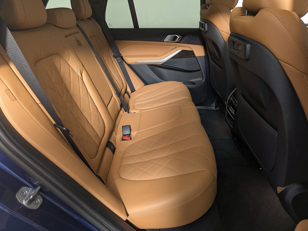 Used 2023 BMW X5 xDrive45e w/ Climate Comfort Package AWD/4WD image 44