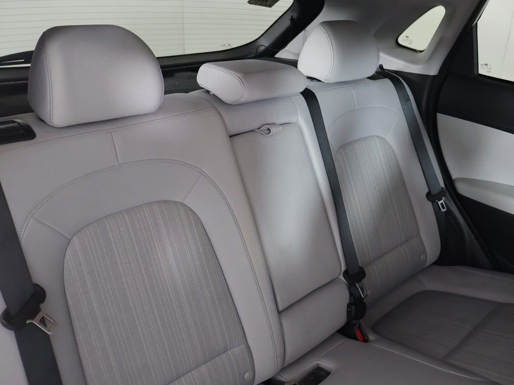 Used 2023 Hyundai Kona SEL image 32
