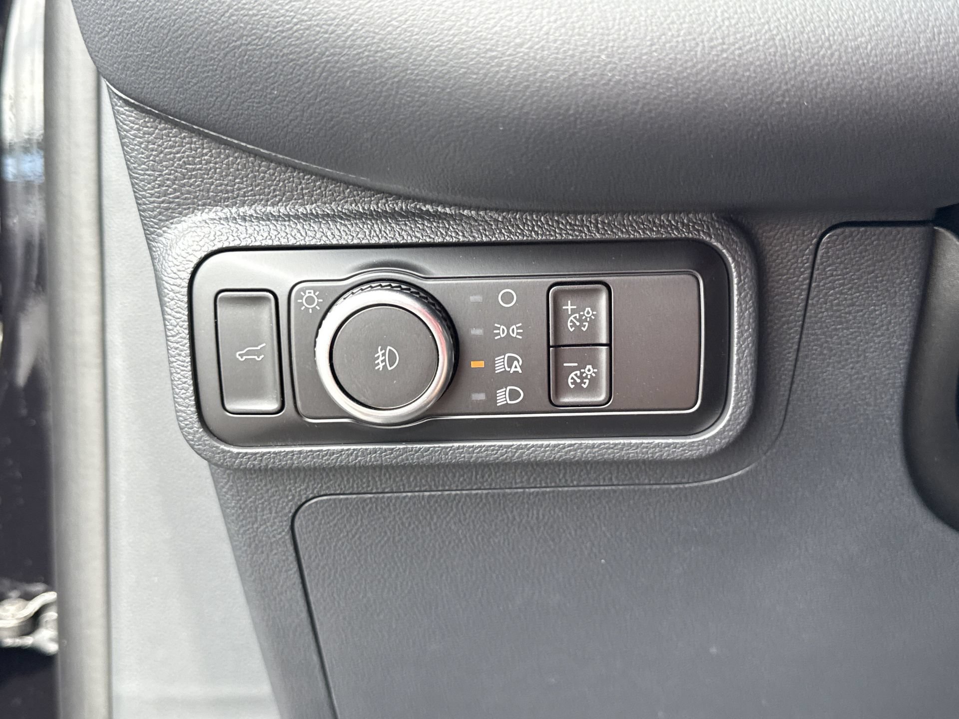 Used 2026 Ford Explorer Tremor w/ Tremor Convenience Package AWD/4WD image 13