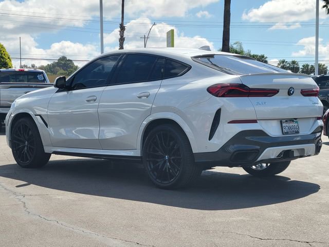 Used 2022 BMW X6 xDrive40i w/ Executive Package image 2