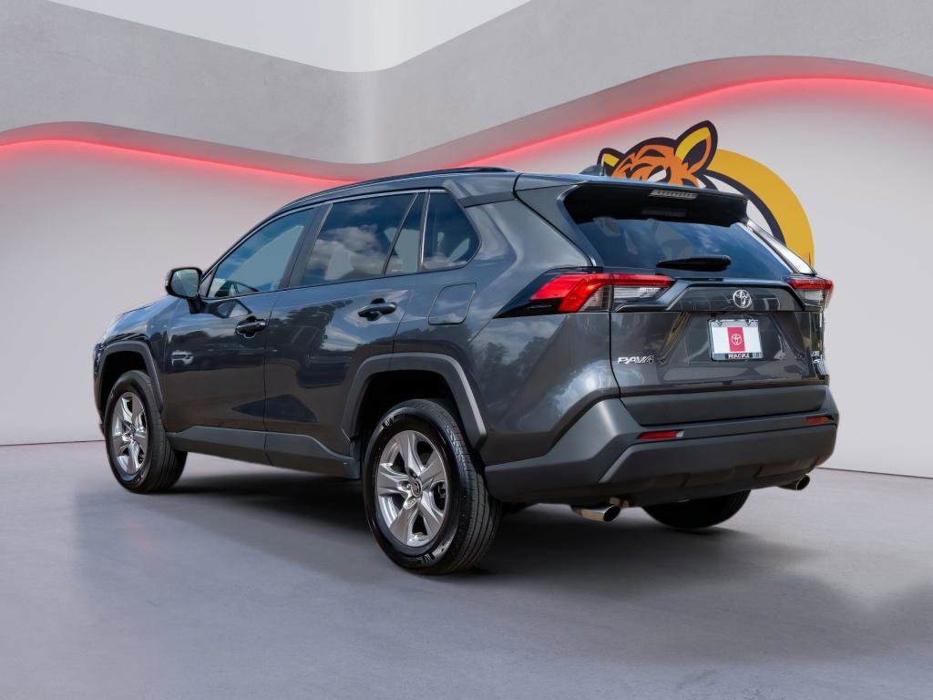 Used 2025 Toyota RAV4 XLE AWD/4WD image 7