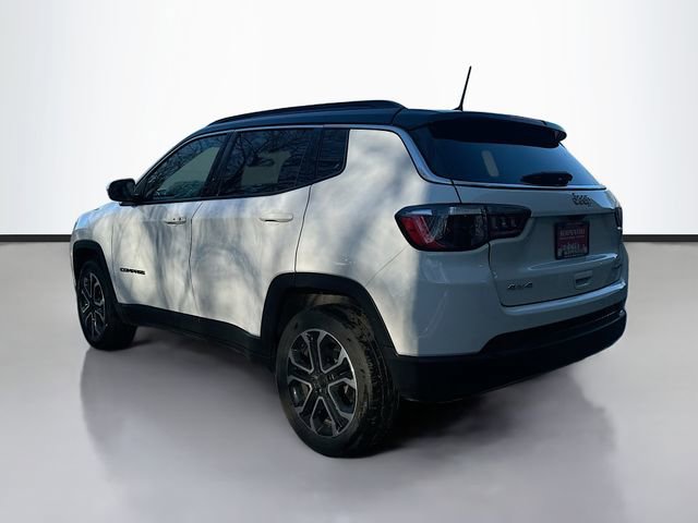 Used 2023 Jeep Compass Limited image 8