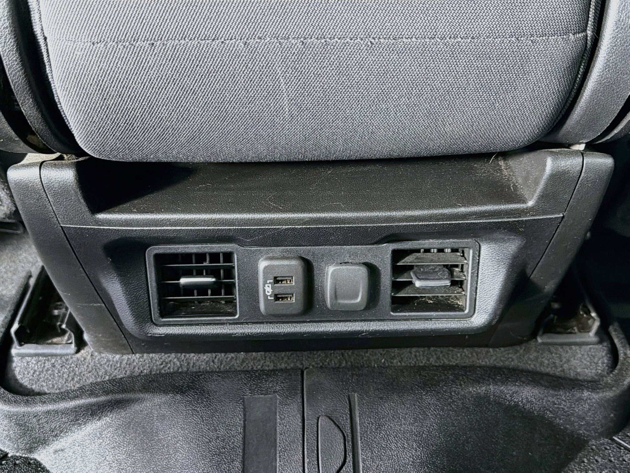 Used 2021 Chevrolet Silverado 1500 LT AWD/4WD image 27
