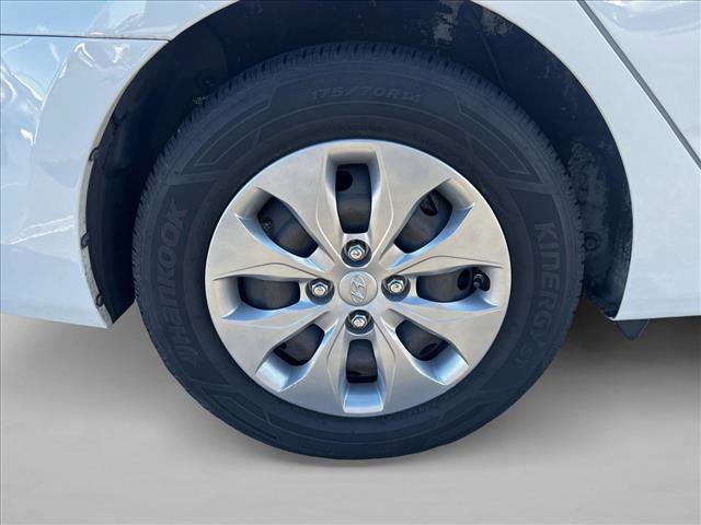 Used 2017 Hyundai Accent SE image 25