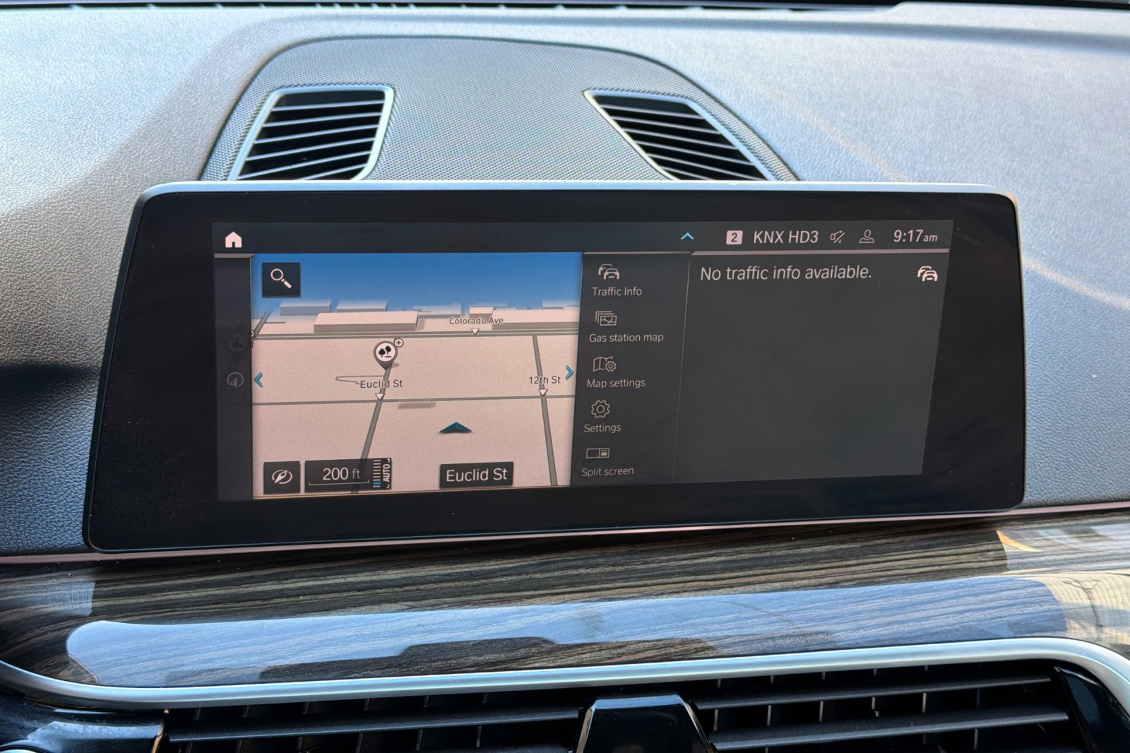 Used 2020 BMW 530e w/ Premium Package RWD image 19
