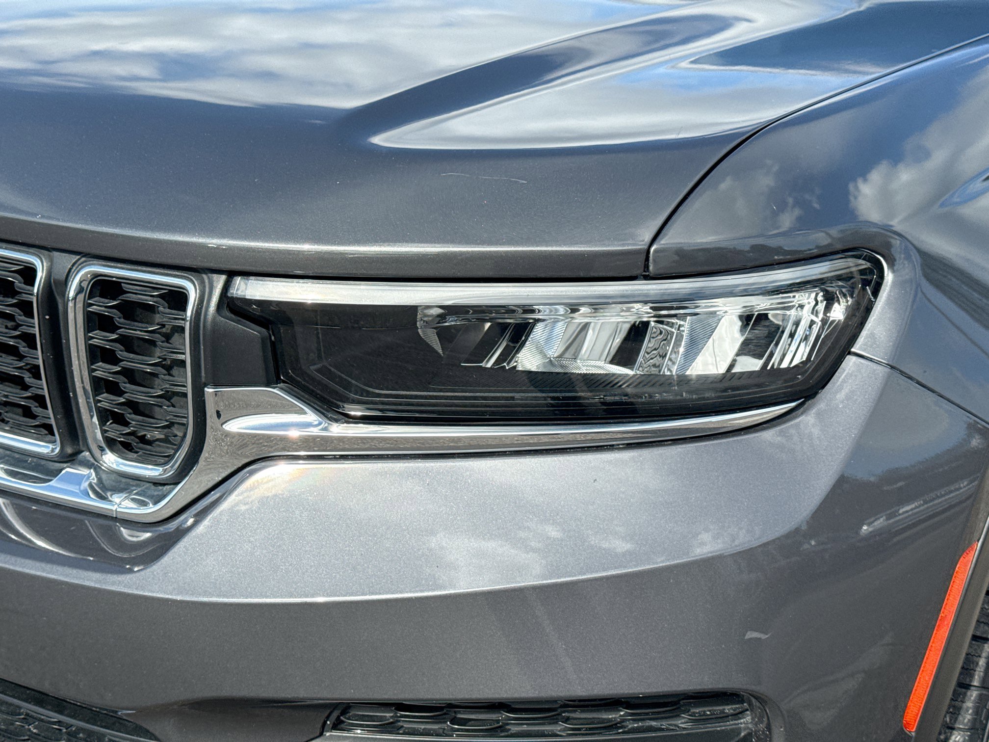 Used 2024 Jeep Grand Cherokee Laredo image 9