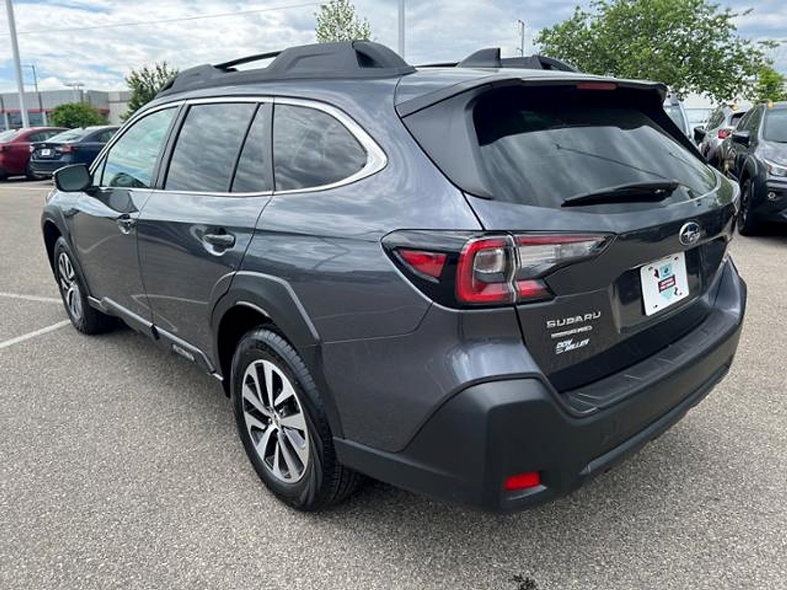 Certified 2025 Subaru Outback Premium AWD/4WD image 5